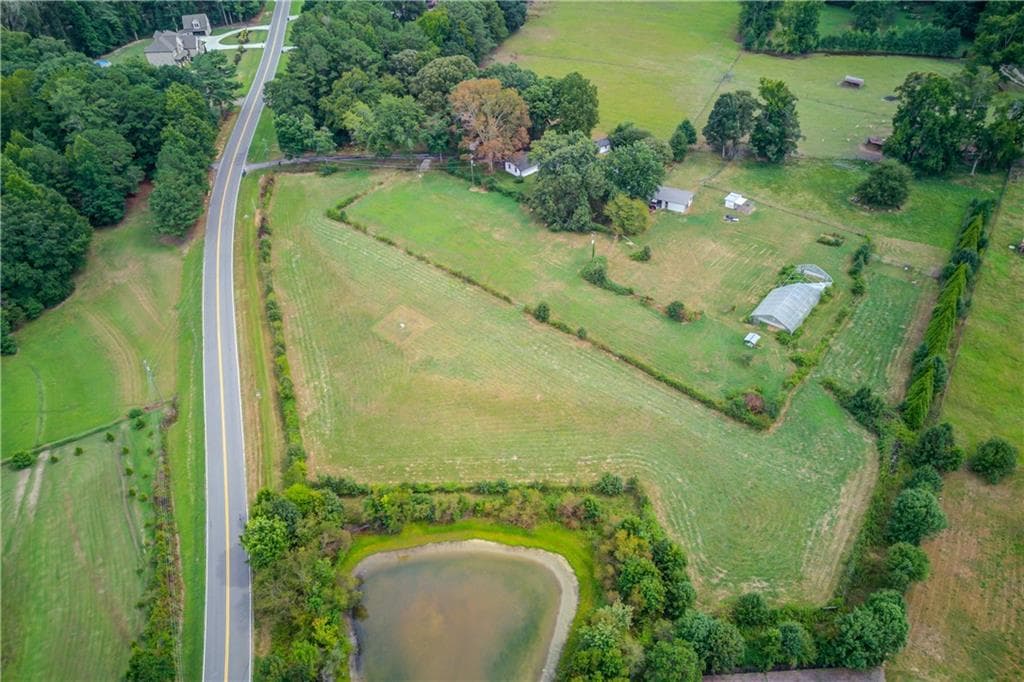 4 bedroom, 3 bathroom, 2,342 sq ft single family residence for sale at 2085 Jones Phillips Road, Dacula, GA 30019 — photo 3