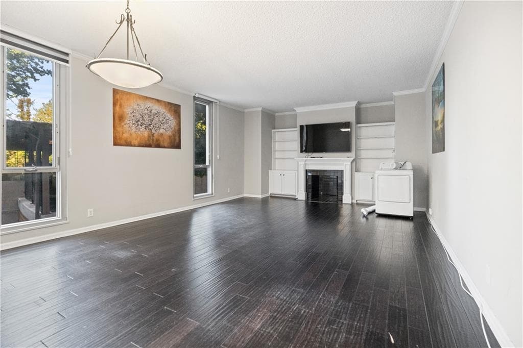 3 bedroom, 2 bathroom, 1,507 sq ft condominium for sale at 3060 Pharr Court North 114, Atlanta, GA 30305 — photo 3