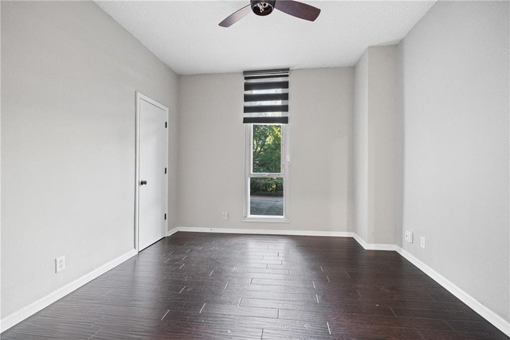 3 bedroom, 2 bathroom, 1,507 sq ft condominium for sale at 3060 Pharr Court North 114, Atlanta, GA 30305 — photo 10