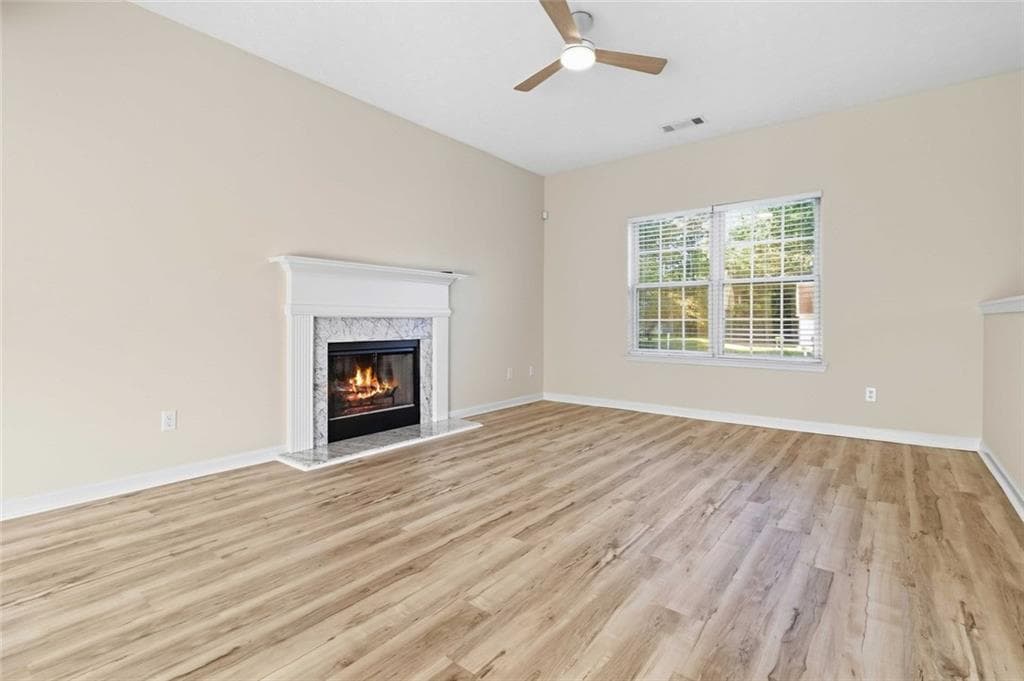 3 bedroom, 3 bathroom, 1,896 sq ft single family residence for sale at 3060 Harvest Circle, Fairburn, GA 30213 — photo 6