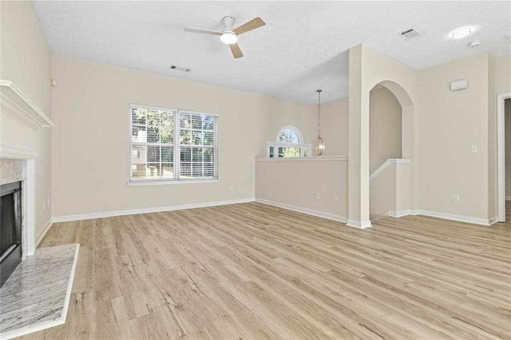 3 bedroom, 3 bathroom, 1,896 sq ft single family residence for sale at 3060 Harvest Circle, Fairburn, GA 30213 — photo 8