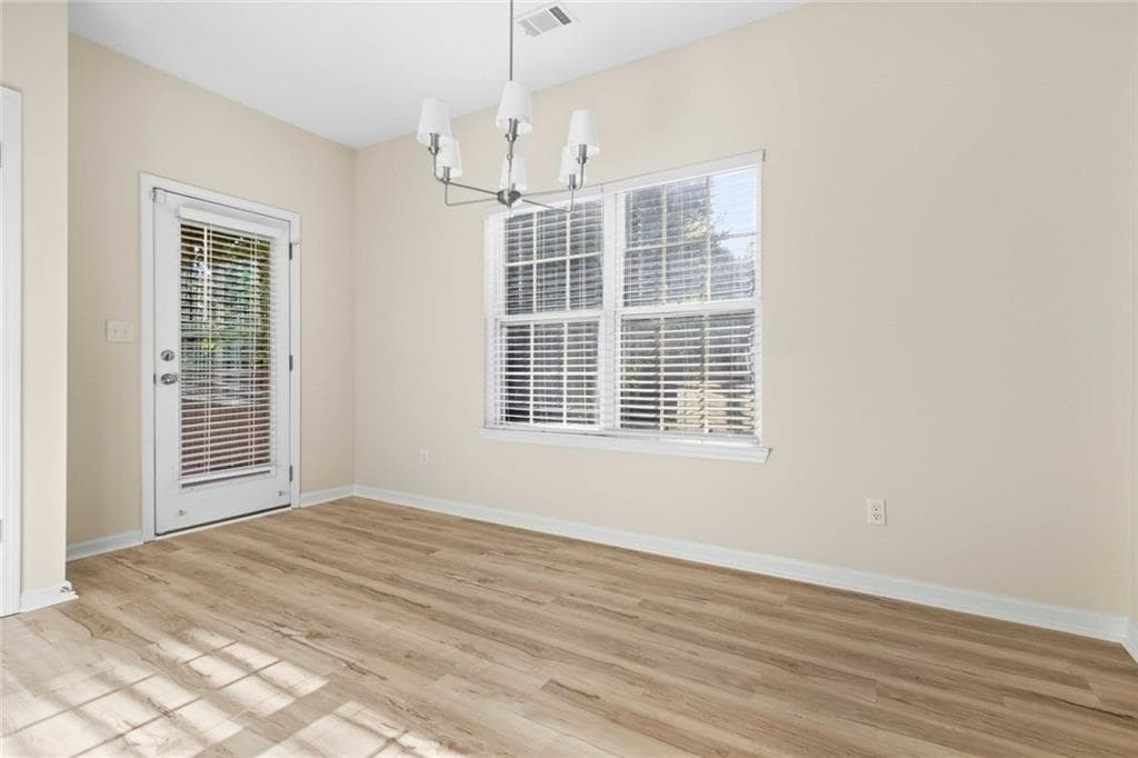 3 bedroom, 3 bathroom, 1,896 sq ft single family residence for sale at 3060 Harvest Circle, Fairburn, GA 30213 — photo 10