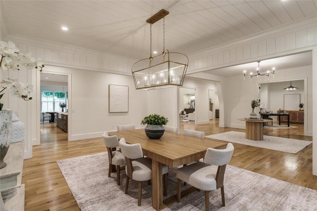 5 bedroom, 7 bathroom, 7,318 sq ft single family residence for sale at 350 Lum Crowe Road, Roswell, GA 30075 — photo 8