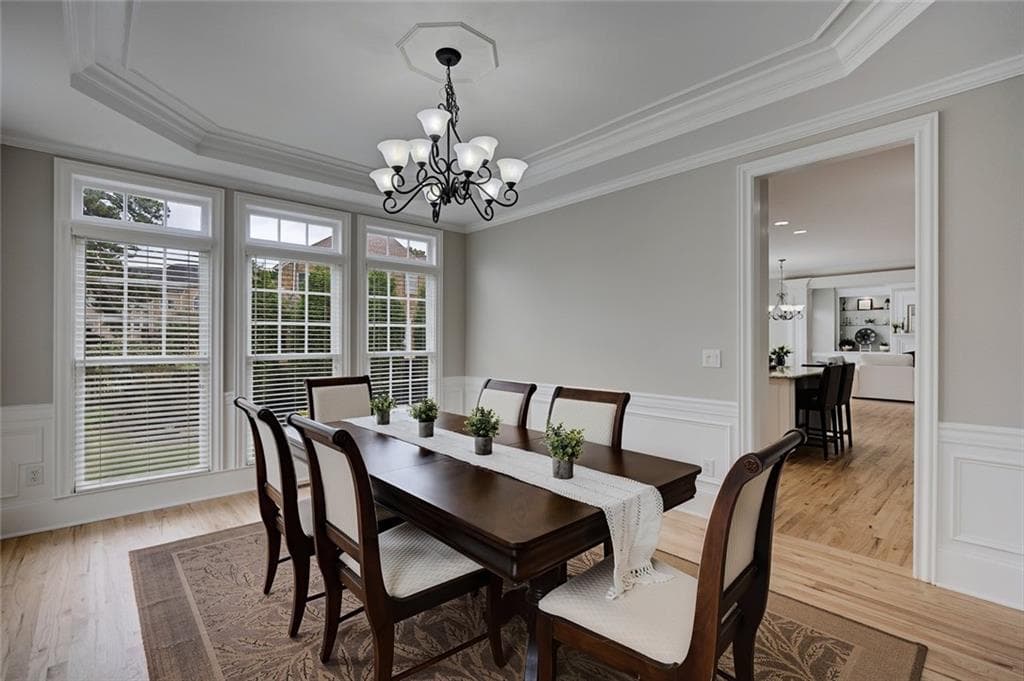 6 bedroom, 5 bathroom, 5,727 sq ft single family residence for sale at 3090 Creek Falls Way, Duluth, GA 30097 — photo 10