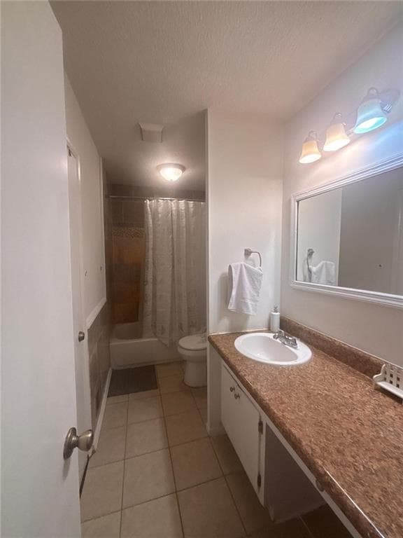 5 bedroom, 2 bathroom, 2,214 sq ft single family residence for sale at 4544 Cedar Ridge Trail, Stone Mountain, GA 30083 — photo 7