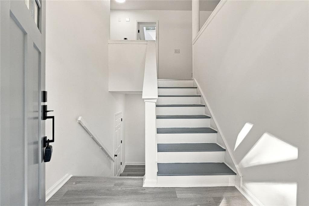 3 bedroom, 3 bathroom, 1,586 sq ft single family residence for sale at 707 Copper Trace Way, Woodstock, GA 30189 — photo 4