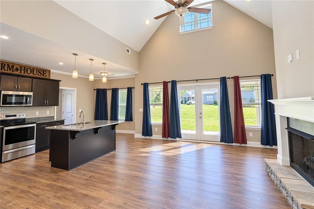 3 bedroom, 2 bathroom, 2,023 sq ft single family residence for sale at 331 Burnt Hickory Lane, Calhoun, GA 30701 — photo 6