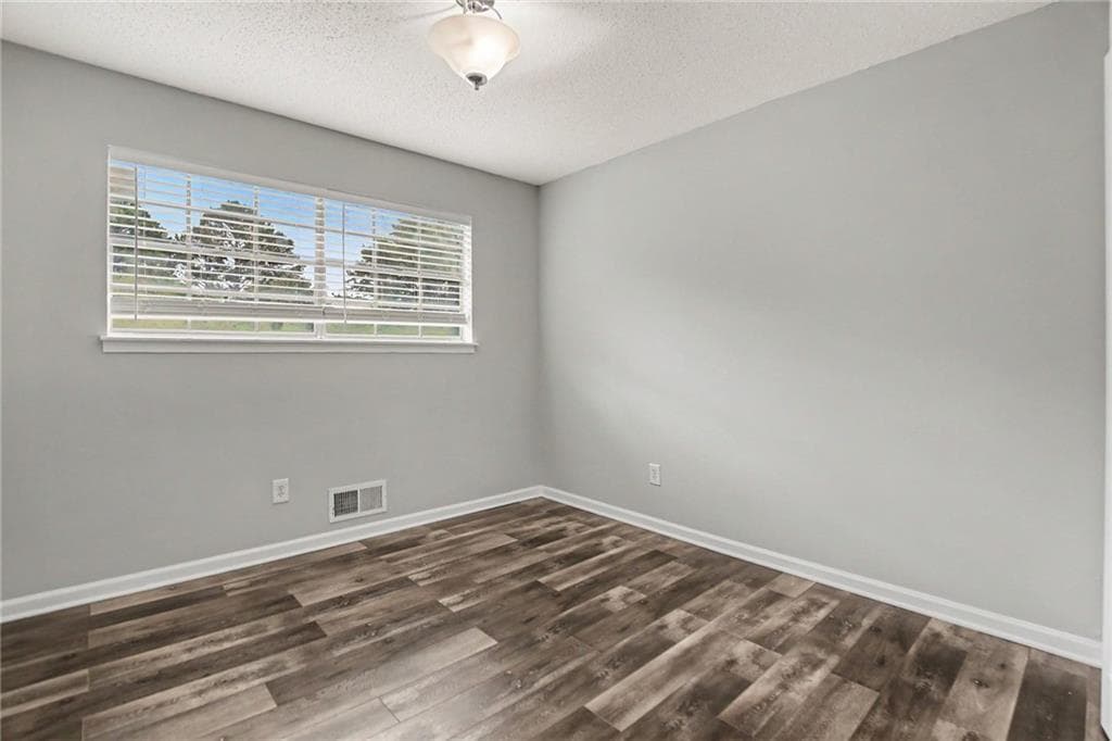 3 bedroom, 3 bathroom, 1,771 sq ft townhouse for sale at 4701 Flat Shoals Road 15D, Union City, GA 30291 — photo 9