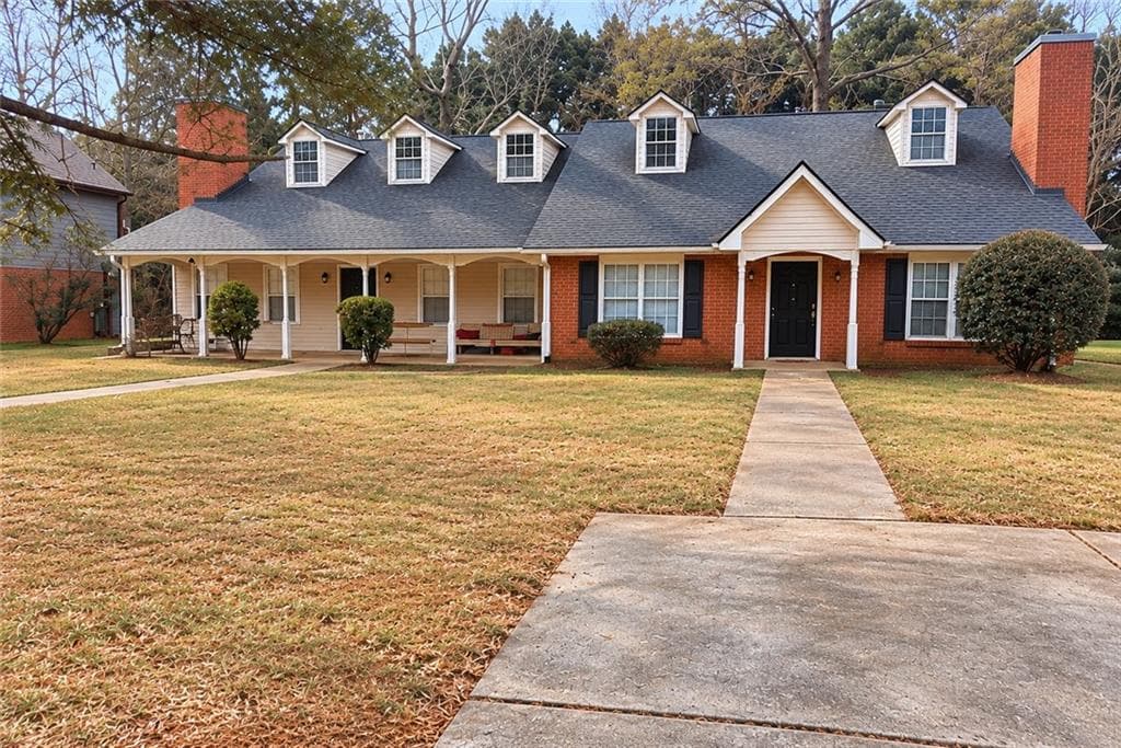 duplex for sale at 2624 Country Trace, Conyers, GA 30013
