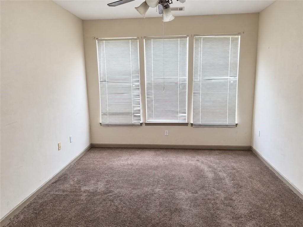 1 bedroom, 1 bathroom, 839 sq ft condominium for sale at 898 Oak Street 1311, Atlanta, GA 30310 — photo 8