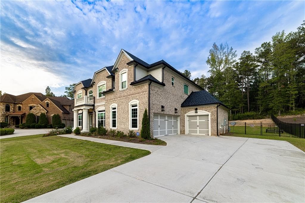 5 bedroom, 5 bathroom, 4,064 sq ft single family residence for sale at 235 Arledge Lane, Atlanta, GA 30331 — photo 7