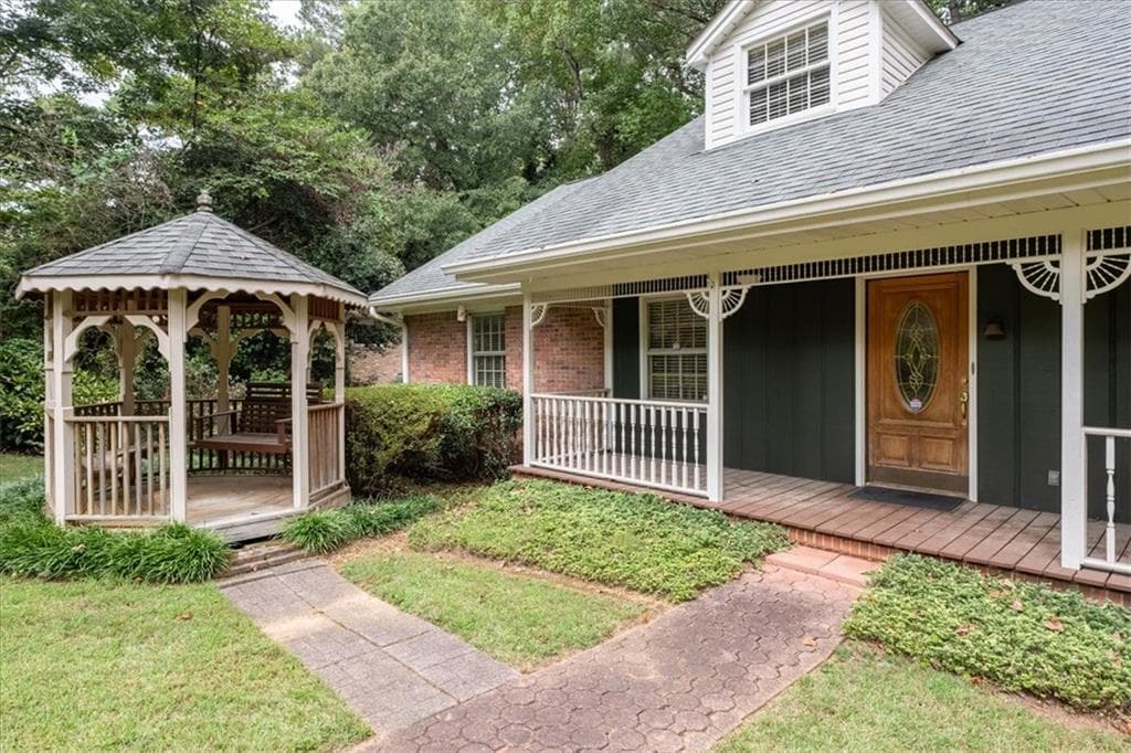 4 bedroom, 3 bathroom, 3,929 sq ft single family residence for sale at 2164 Carson Valley Drive, Tucker, GA 30084 — photo 2