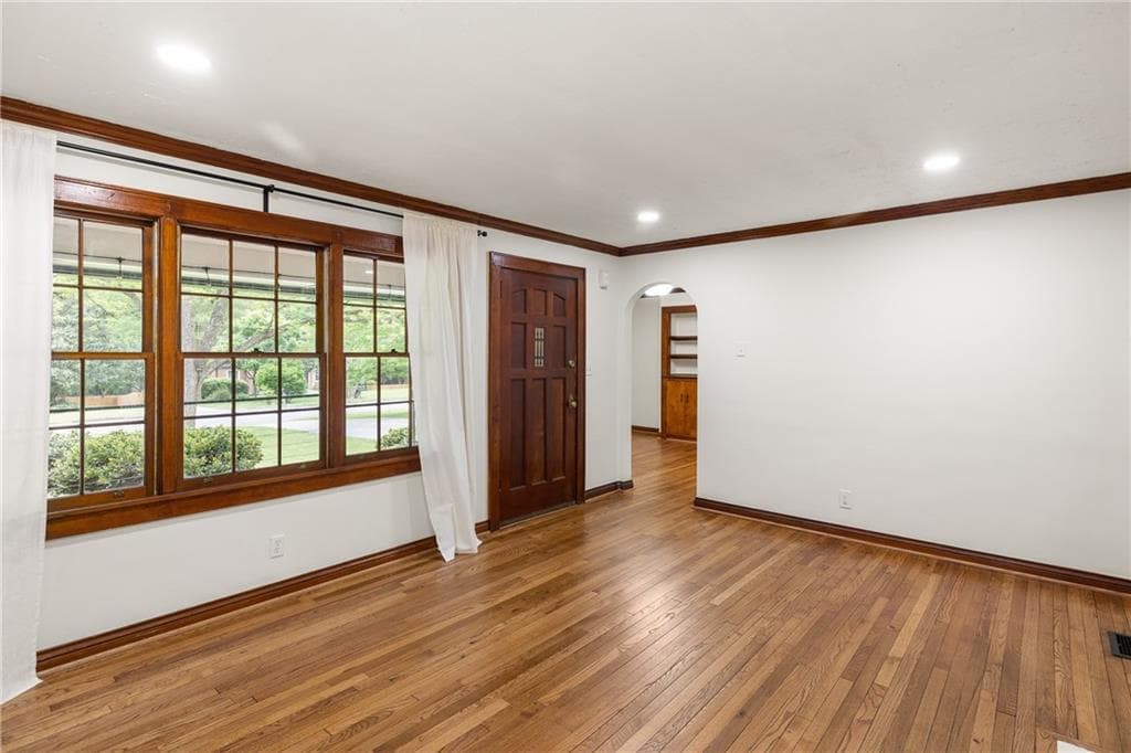 2 bedroom, 1 bathroom, 1,512 sq ft single family residence for rent at 889 Milam Circle, Clarkston, GA 30021 for $2,100 a month — photo 5
