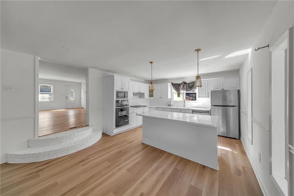 4 bedroom, 2 bathroom, 1,850 sq ft single family residence for sale at 6345 Connell Road, Atlanta, GA 30349 — photo 8