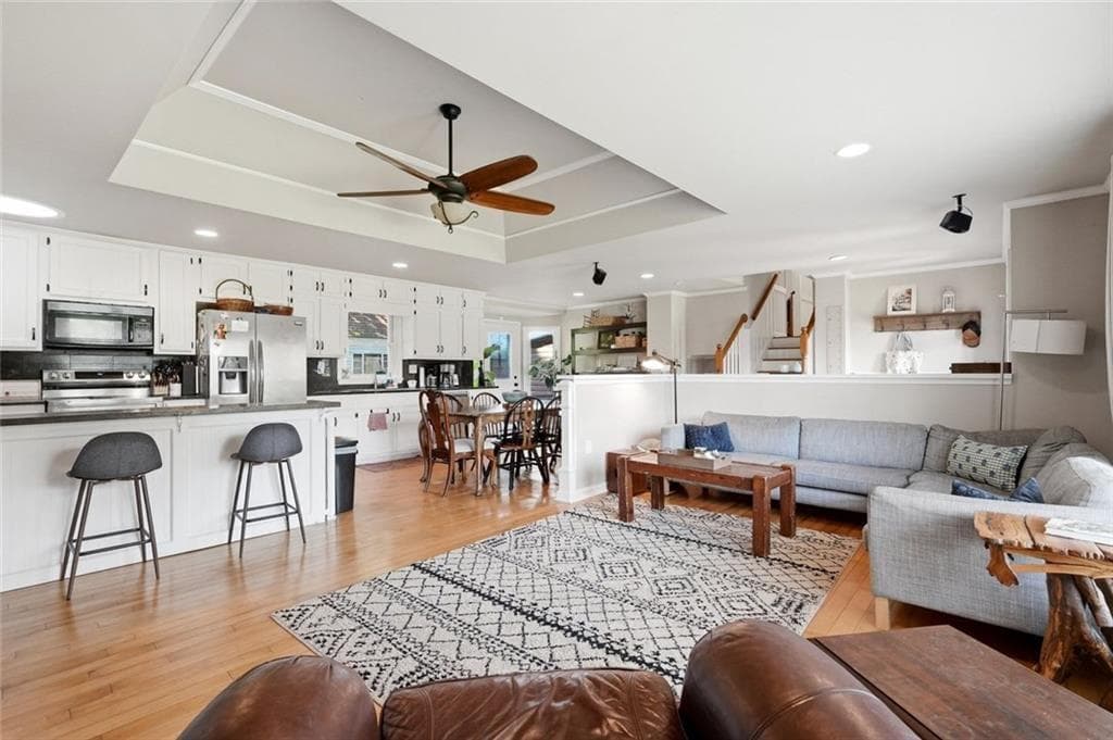 3 bedroom, 3 bathroom, 2,754 sq ft single family residence for sale at 2725 Spring Drive, Cumming, GA 30041 — photo 5
