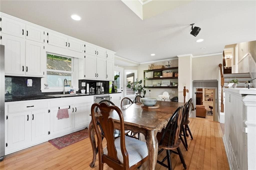 3 bedroom, 3 bathroom, 2,754 sq ft single family residence for sale at 2725 Spring Drive, Cumming, GA 30041 — photo 7