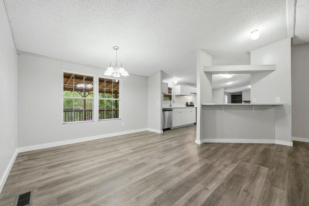 4 bedroom, 2 bathroom, 1,924 sq ft single family residence for sale at 320 Old Mill Lane, Waleska, GA 30183 — photo 6