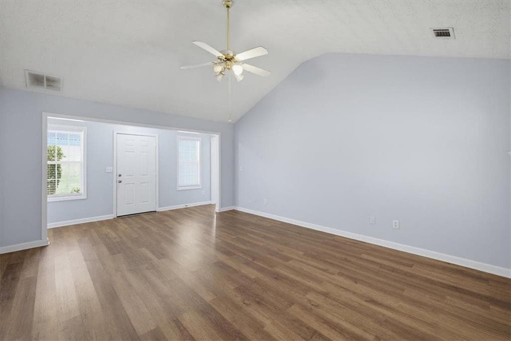 3 bedroom, 2 bathroom, 1,707 sq ft single family residence for sale at 2625 Hidden Creek Drive, Loganville, GA 30052 — photo 9