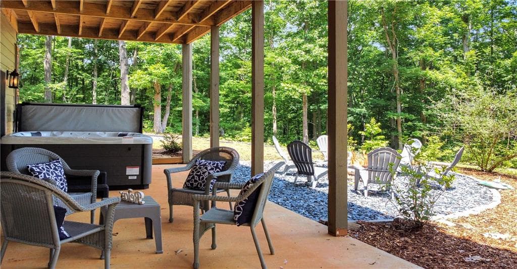 4 bedroom, 4 bathroom, 1,728 sq ft single family residence for sale at 196 Grayson Point, Blue Ridge, GA 30513 — photo 6