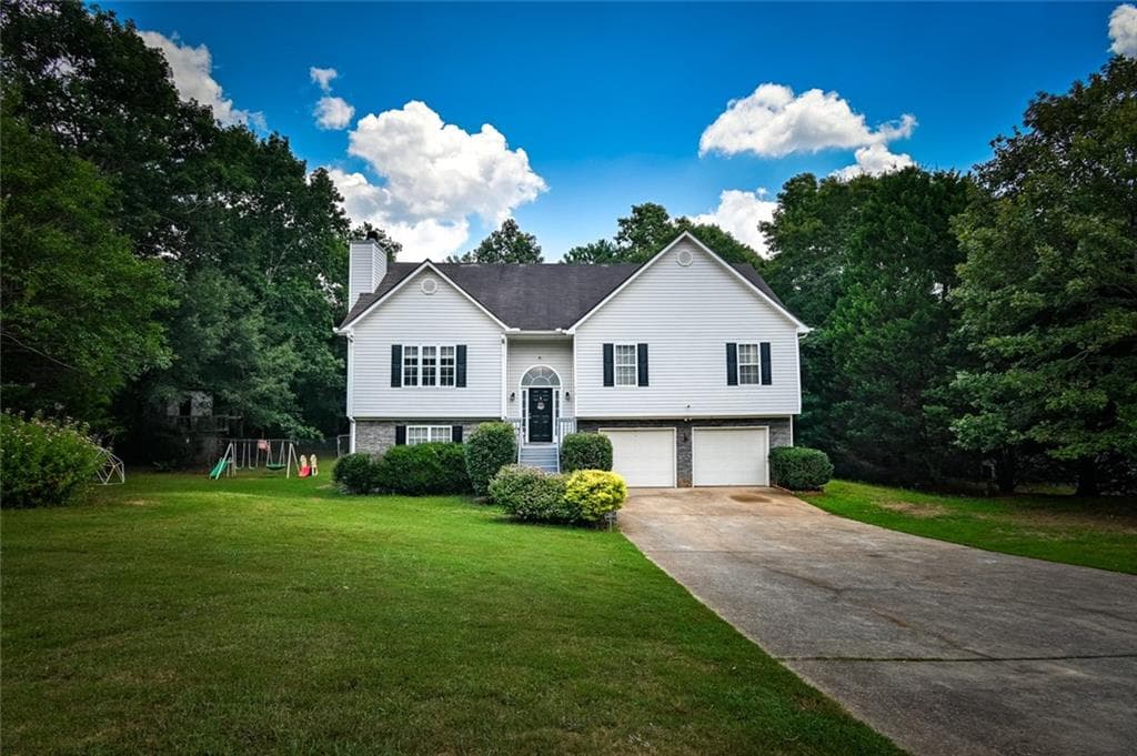 5 bedroom, 3 bathroom, 2,406 sq ft single family residence for sale at 314 Black Willow Court, Locust Grove, GA 30248 — photo 7