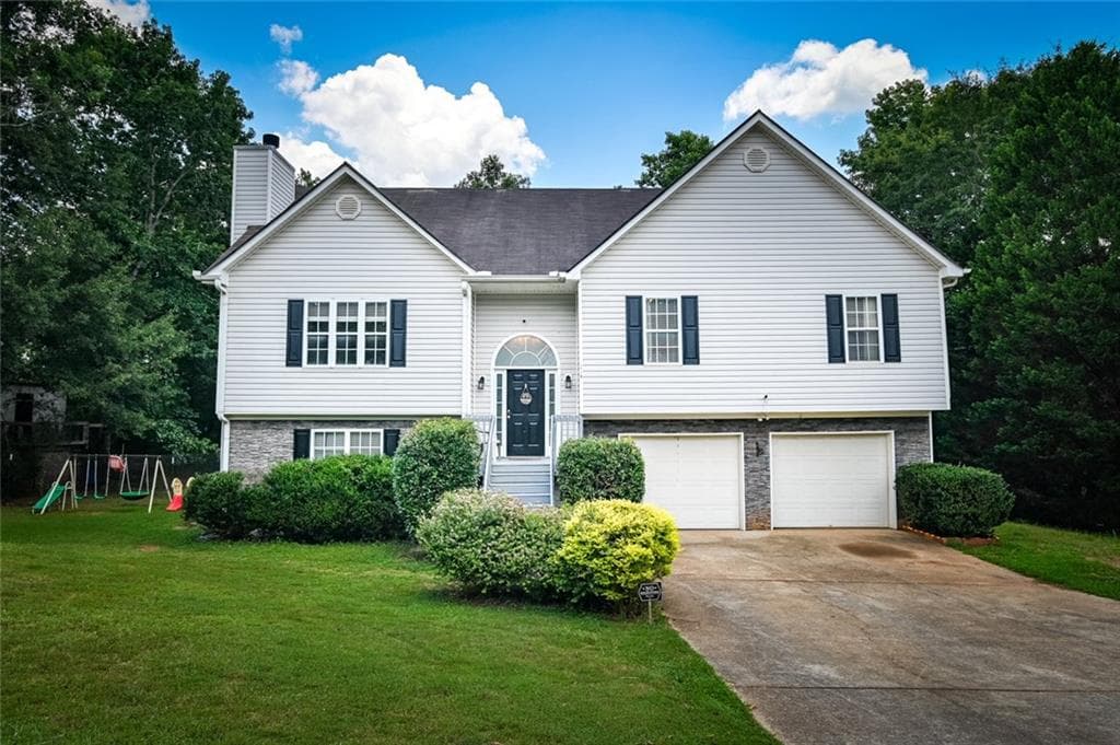 5 bedroom, 3 bathroom, 2,406 sq ft single family residence for sale at 314 Black Willow Court, Locust Grove, GA 30248 — photo 8