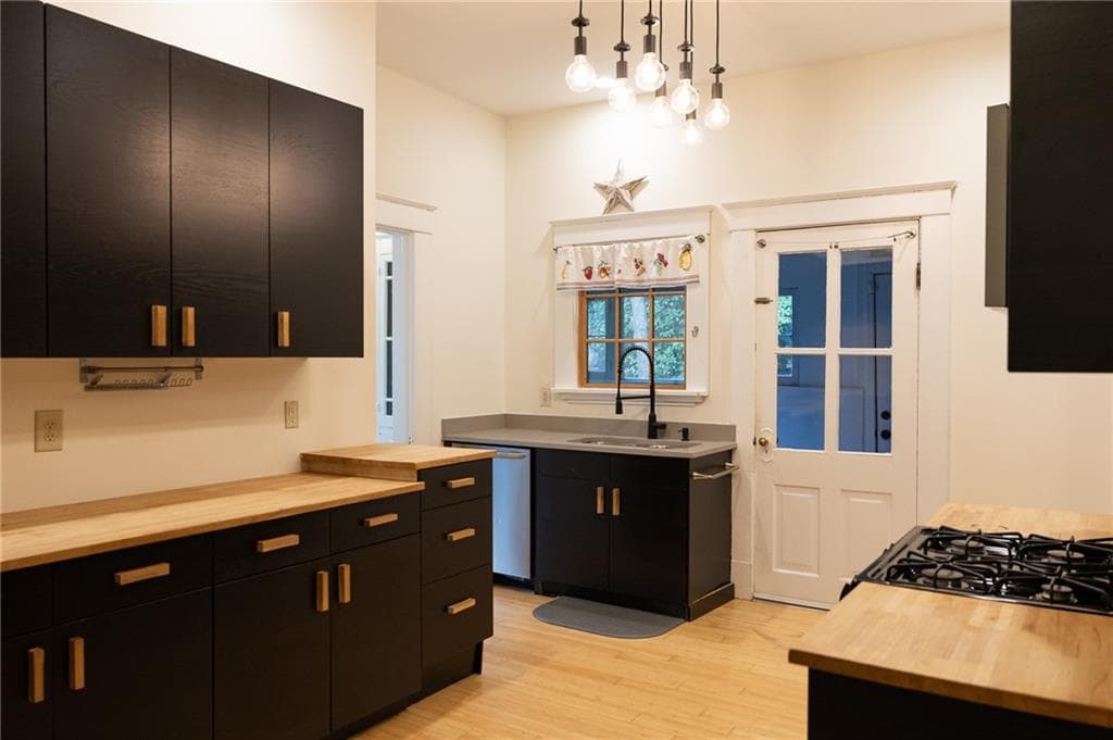3 bedroom, 1 bathroom, 1,614 sq ft single family residence for sale at 1396 Graham Street, Atlanta, GA 30310 — photo 10