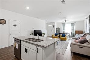 3 bedroom, 3 bathroom, 1,818 sq ft townhouse for sale at 810 Elgin Trail, Lawrenceville, GA 30045 — photo 9
