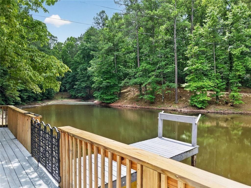 7 bedroom, 6 bathroom, 5,758 sq ft single family residence for sale at 105 Whitestone Road North, Talking Rock, GA 30175 — photo 5