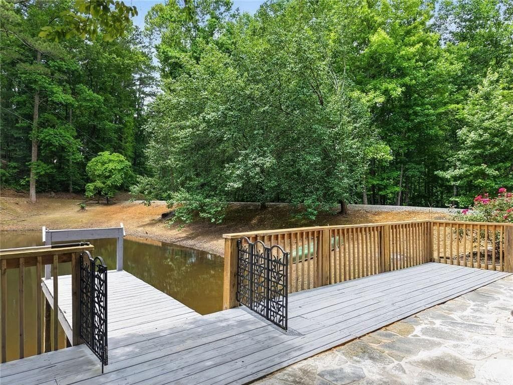 7 bedroom, 6 bathroom, 5,758 sq ft single family residence for sale at 105 Whitestone Road North, Talking Rock, GA 30175 — photo 8