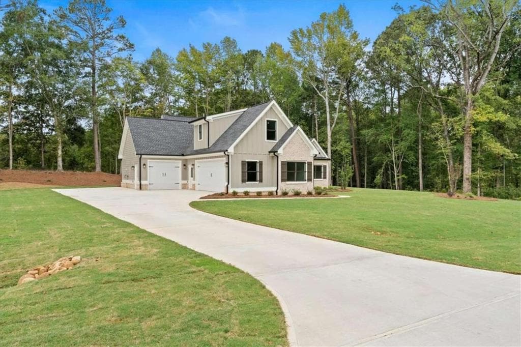 4 bedroom, 4 bathroom, 2,375 sq ft single family residence for sale at 467 Lake Varner Drive, Covington, GA 30014 — photo 2