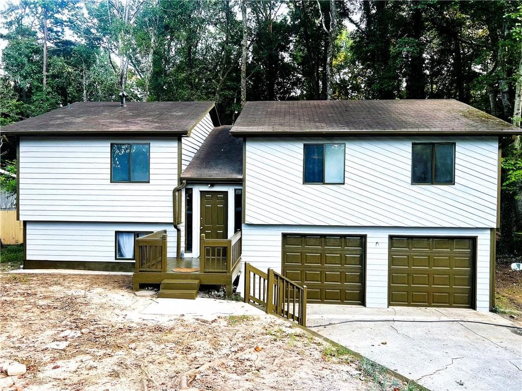 4 bedroom, 2 bathroom, 1,780 sq ft single family residence for rent at 2982 Hillwood Drive, Lawrenceville, GA 30044 for $2,189 a month — photo 1 of 27
