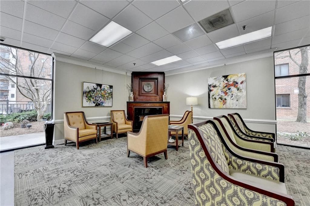 1 bedroom, 1 bathroom, 760 sq ft condominium for sale at 300 Johnson Ferry Road A112, Sandy Springs, GA 30328 — photo 4