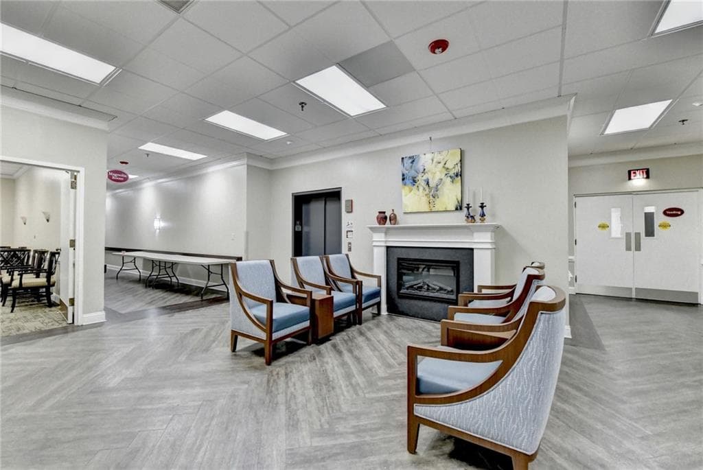 1 bedroom, 1 bathroom, 760 sq ft condominium for sale at 300 Johnson Ferry Road A112, Sandy Springs, GA 30328 — photo 5