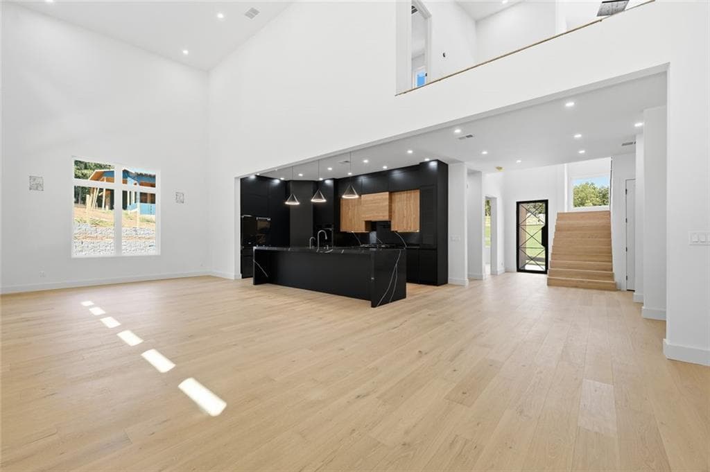 4 bedroom, 5 bathroom, 3,359 sq ft single family residence for sale at 3471 Clarks Bridge Road, Gainesville, GA 30506 — photo 9