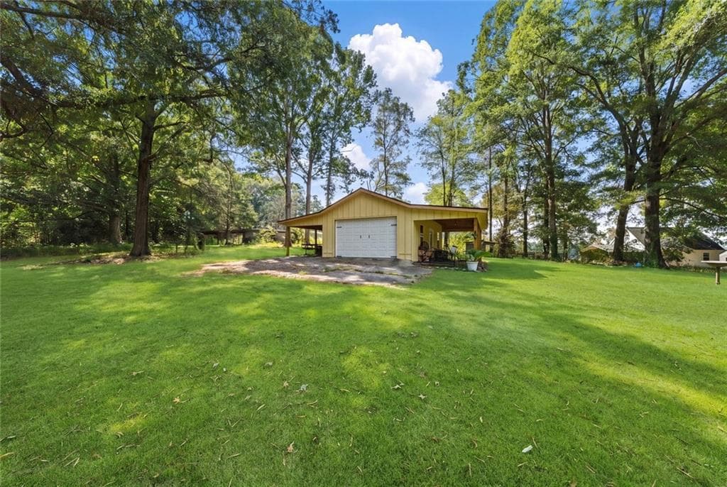 4 bedroom, 2 bathroom, 2,262 sq ft single family residence for sale at 18 David Road, Cartersville, GA 30121 — photo 4