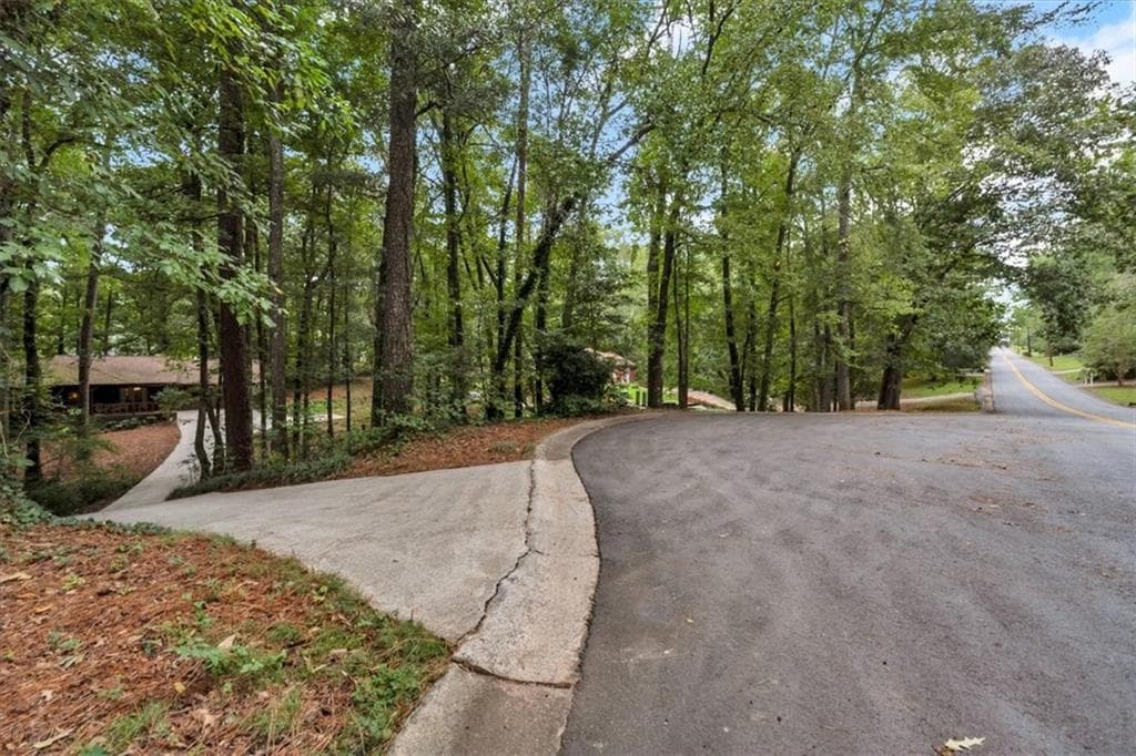 2 bedroom, 2 bathroom, 1,334 sq ft single family residence for sale at 130 Huntridge Drive, Stockbridge, GA 30281 — photo 4