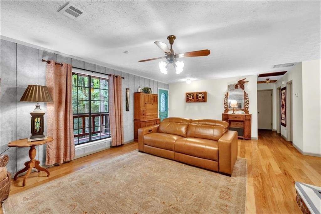 2 bedroom, 2 bathroom, 1,334 sq ft single family residence for sale at 130 Huntridge Drive, Stockbridge, GA 30281 — photo 10