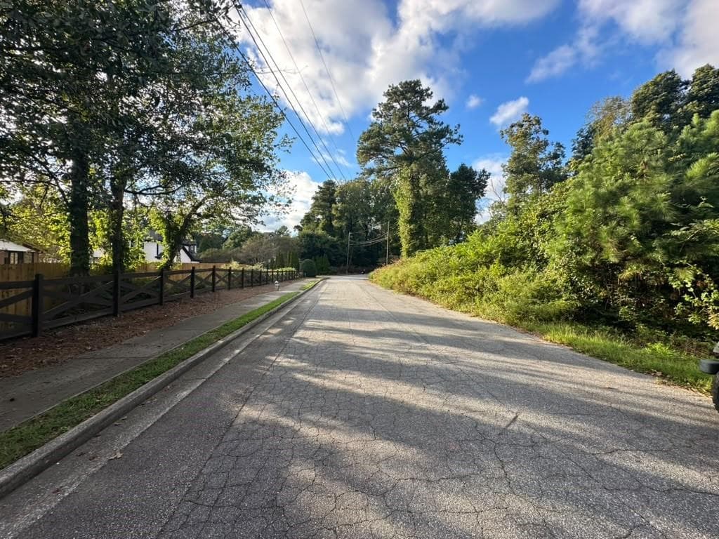 single family residence under contract at 5871 Community Road, Mableton, GA 30126