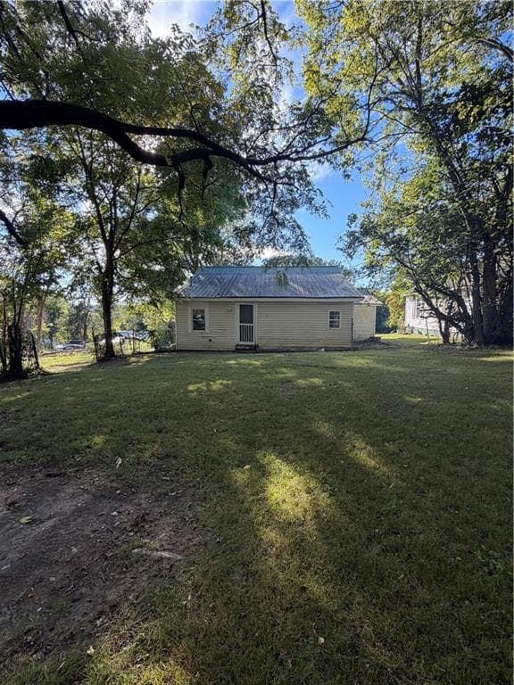 2 bedroom, 2 bathroom, 1,076 sq ft single family residence for sale at 812 Wilson Street, Rockmart, GA 30153 — photo 4