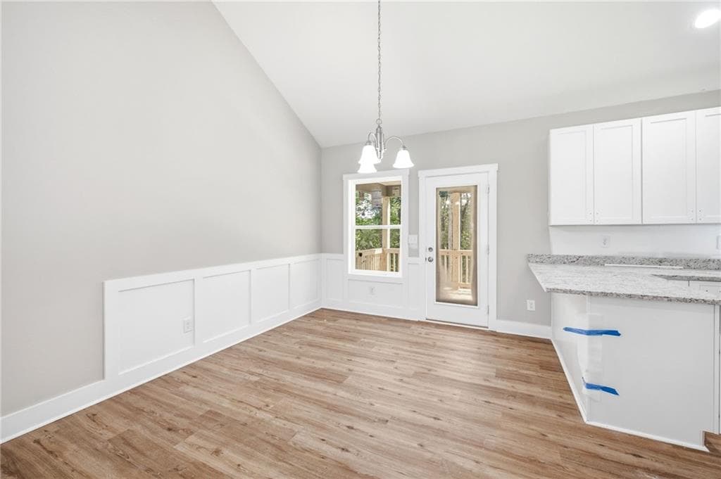 3 bedroom, 3 bathroom, 2,074 sq ft single family residence for sale at 284 Stonington Drive, Mount Airy, GA 30563 — photo 9