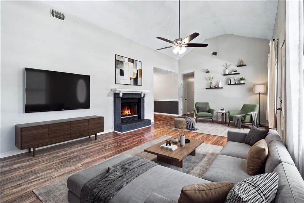 3 bedroom, 2 bathroom, 1,964 sq ft single family residence for sale at 1599 Jockey Court, Auburn, GA 30011 — photo 3