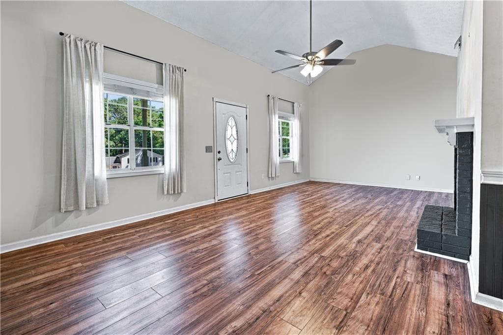 3 bedroom, 2 bathroom, 1,964 sq ft single family residence for sale at 1599 Jockey Court, Auburn, GA 30011 — photo 4