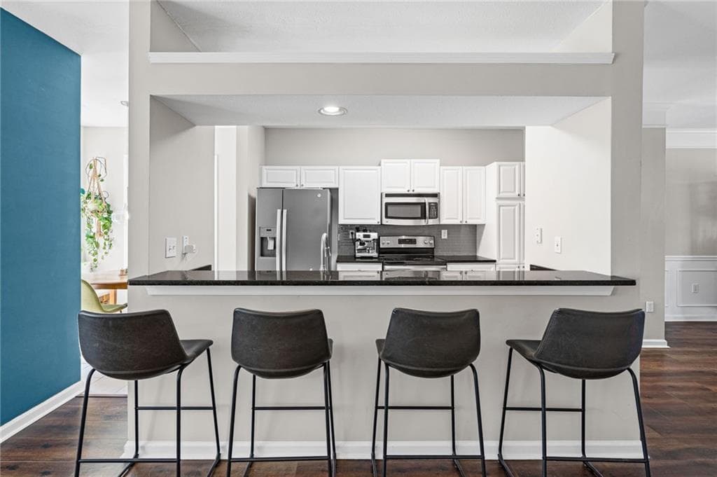 2 bedroom, 2 bathroom, 1,719 sq ft condominium for sale at 238 Edinburgh Court 238, Milton, GA 30004 — photo 4