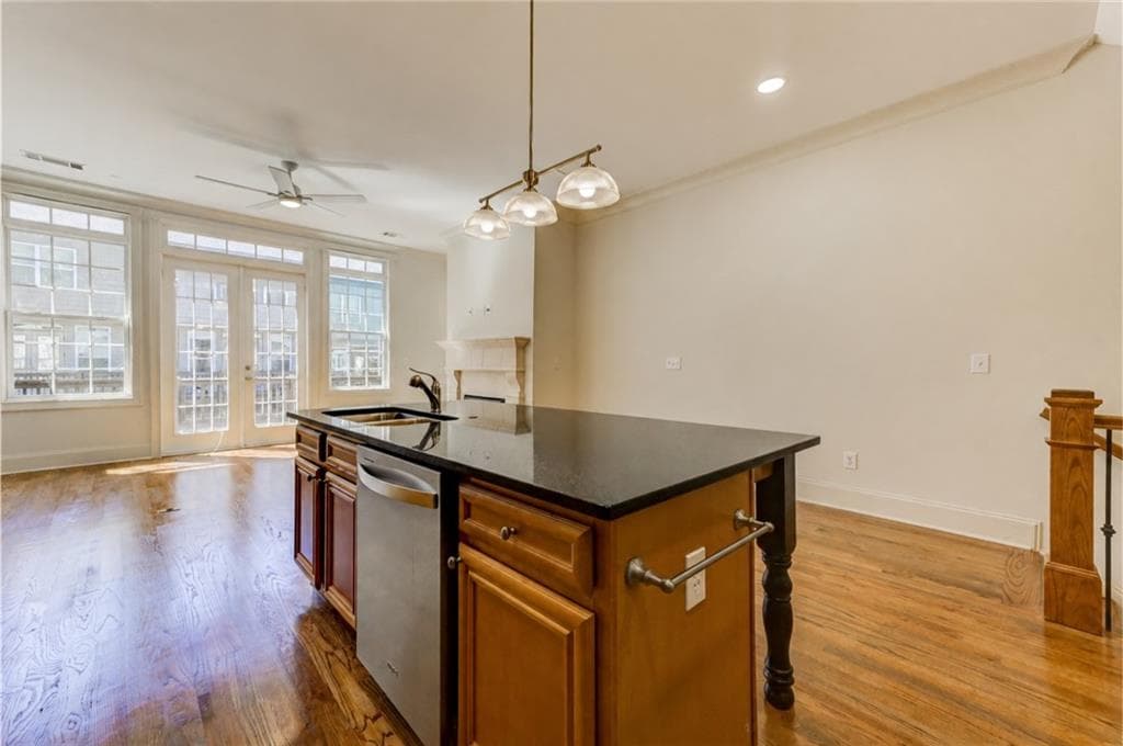 3 bedroom, 4 bathroom, 2,185 sq ft townhouse for rent at 1422 Briarhaven Trail, Atlanta, GA 30319 for $3,700 a month — photo 9