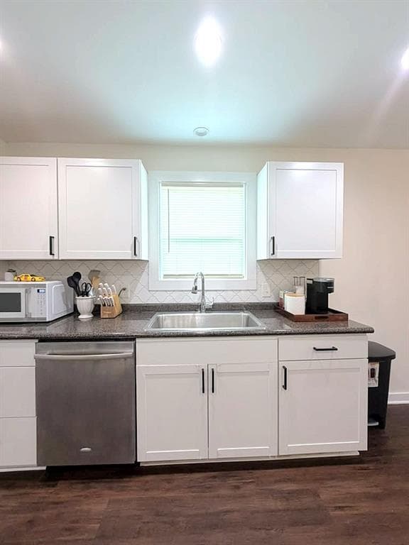 3 bedroom, 1 bathroom, 1,134 sq ft single family residence for sale at 1887 Coleman Avenue, Macon, GA 31201 — photo 6