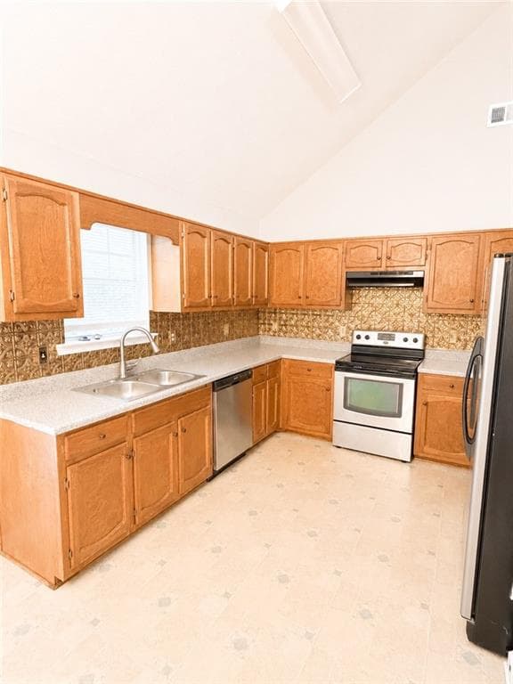 4 bedroom, 3 bathroom, 1,396 sq ft single family residence for rent at 514 Shaggy Hickory Trail, Palmetto, GA 30268 for $1,650 a month — photo 8