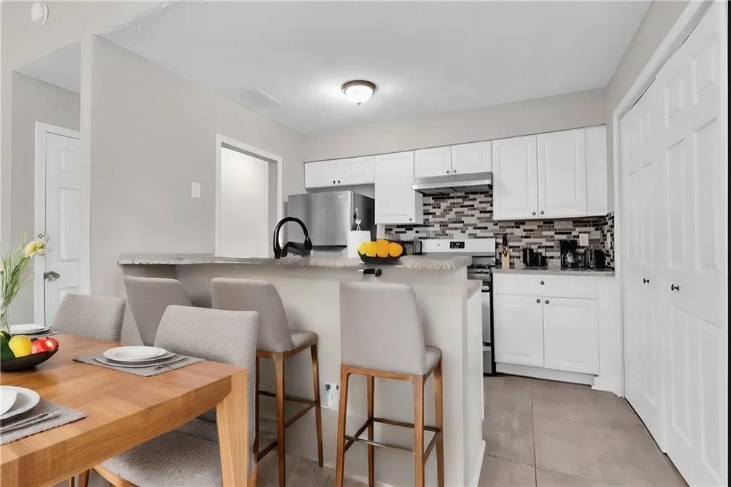 3 bedroom, 2 bathroom, 1,205 sq ft single family residence for rent at 422 Plainville Drive, Atlanta, GA 30331 for $1,900 a month — photo 3
