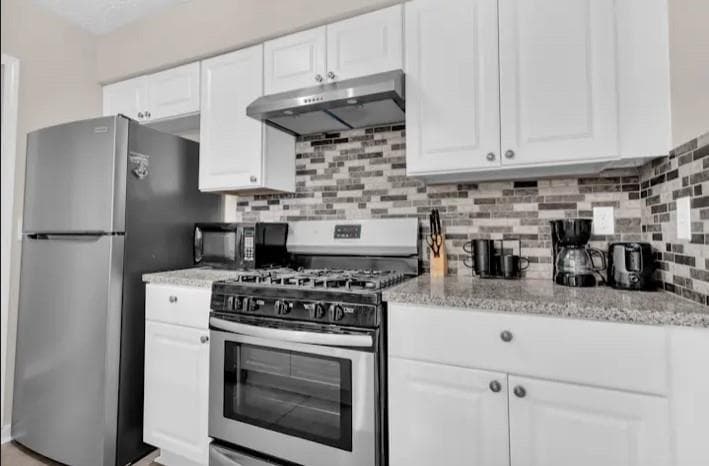 3 bedroom, 2 bathroom, 1,205 sq ft single family residence for rent at 422 Plainville Drive, Atlanta, GA 30331 for $1,900 a month — photo 5