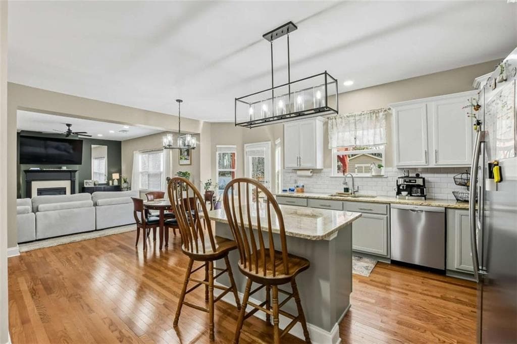 4 bedroom, 3 bathroom, 3,210 sq ft single family residence for sale at 7080 Roselake Circle, Douglasville, GA 30134 — photo 3