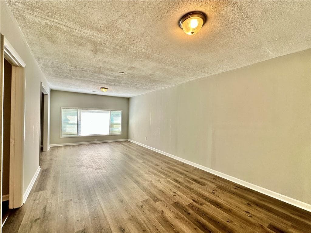 3 bedroom, 1 bathroom, 1,296 sq ft single family residence for rent at 1223 Pineglen Drive, Riverdale, GA 30296 for $1,700 a month — photo 4